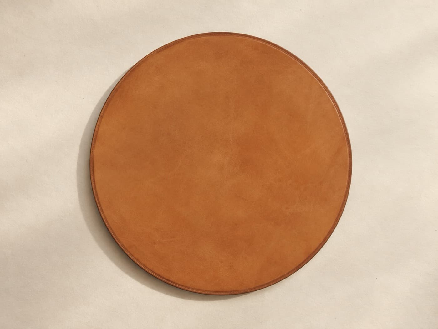 Desk Mat Round Ø 45 — For round tables and corner workstations, where a rectangle always sits wrong.